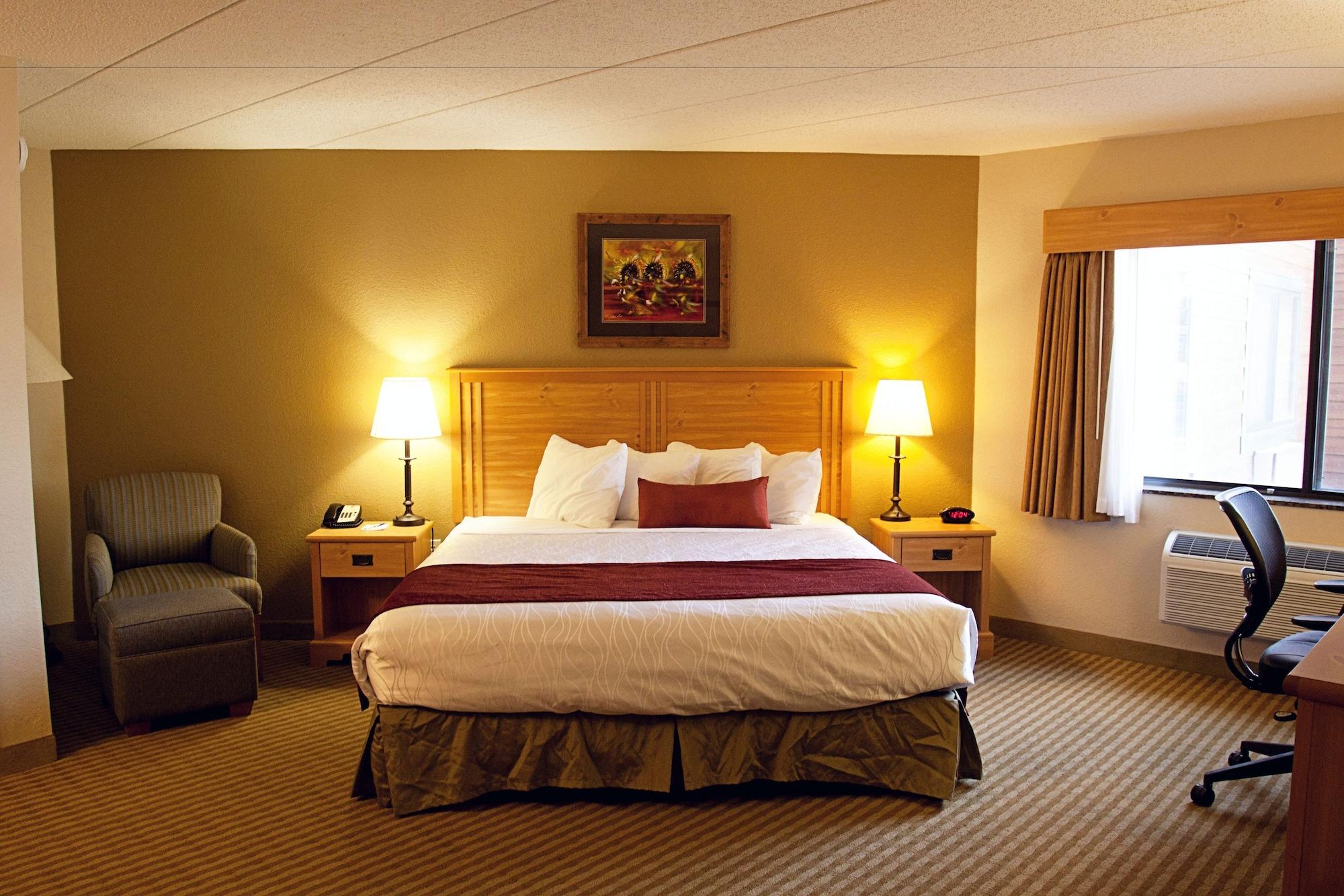 Best Western Plus Mccall Lodge And Suites Exterior photo