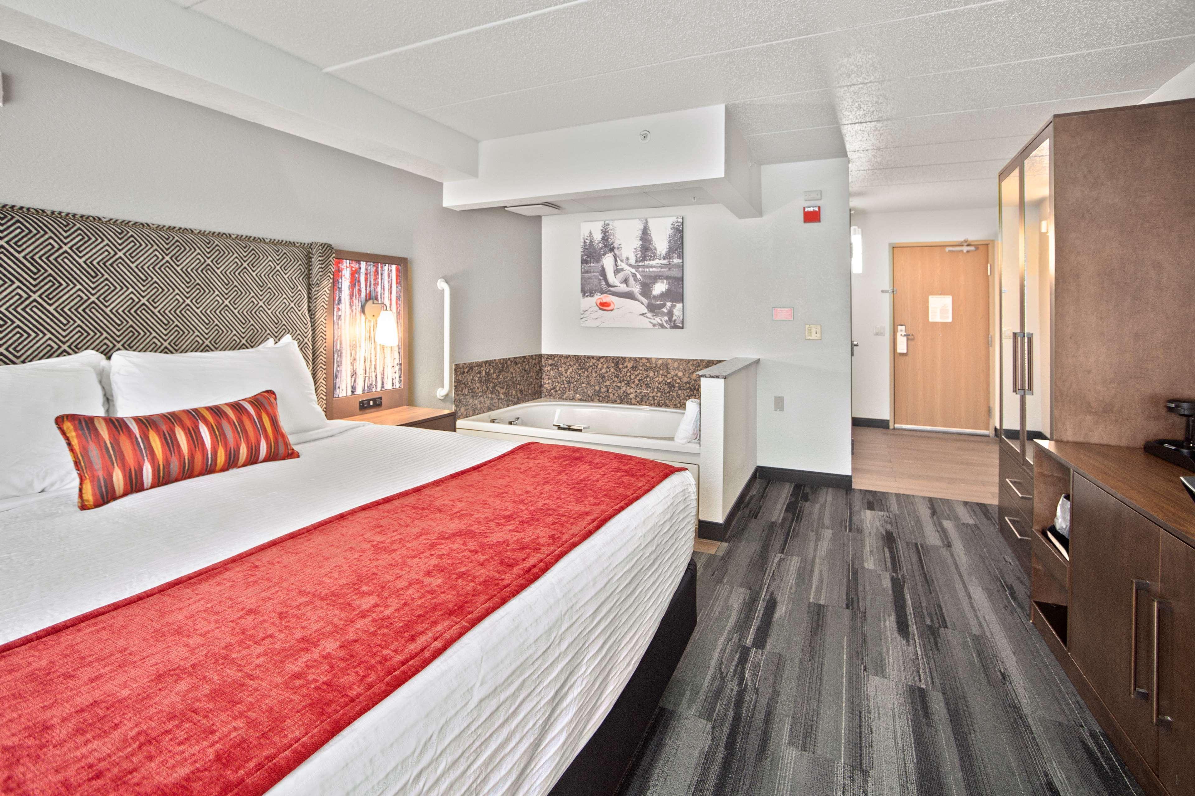 Best Western Plus Mccall Lodge And Suites Exterior photo