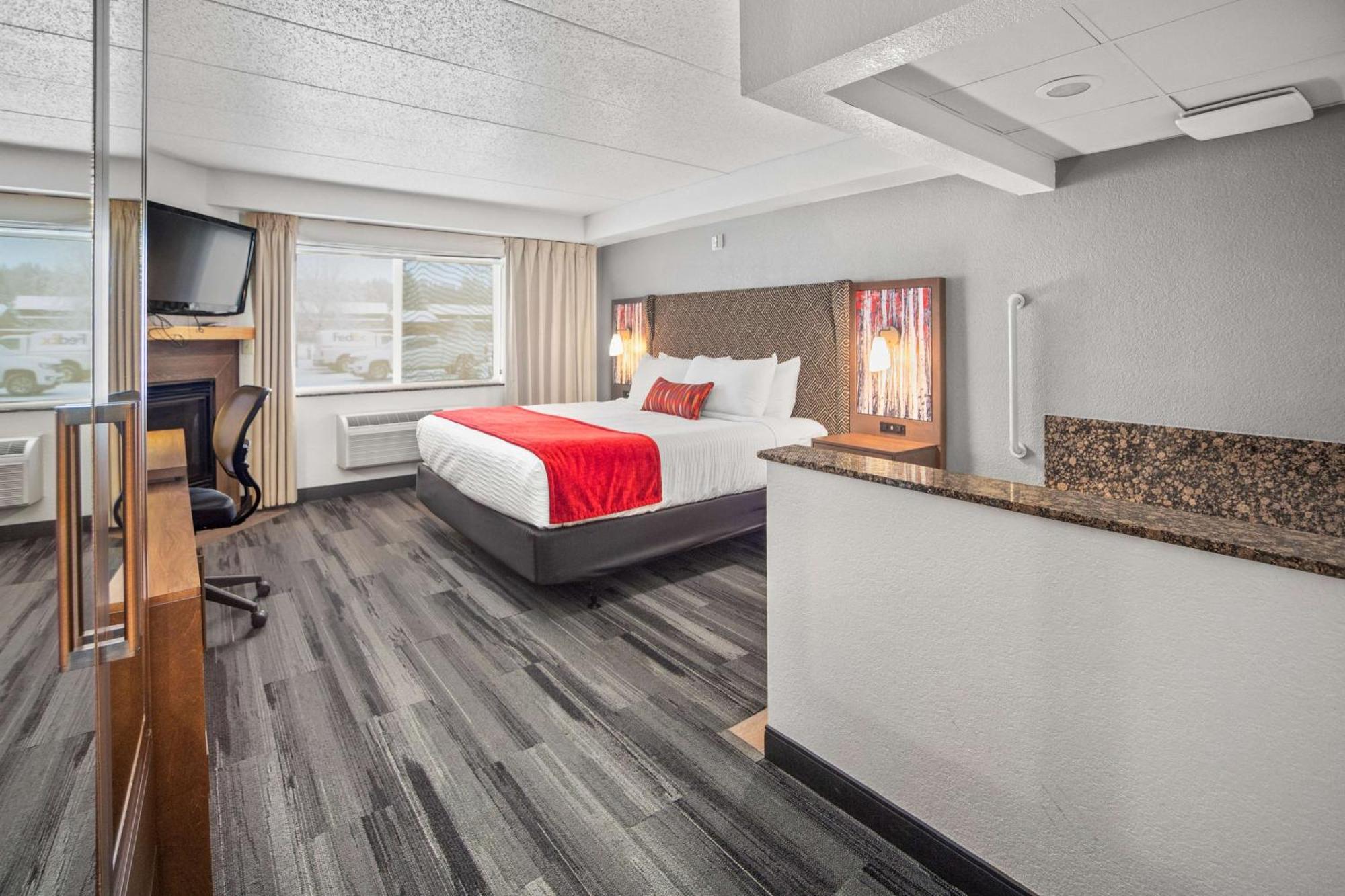 Best Western Plus Mccall Lodge And Suites Exterior photo